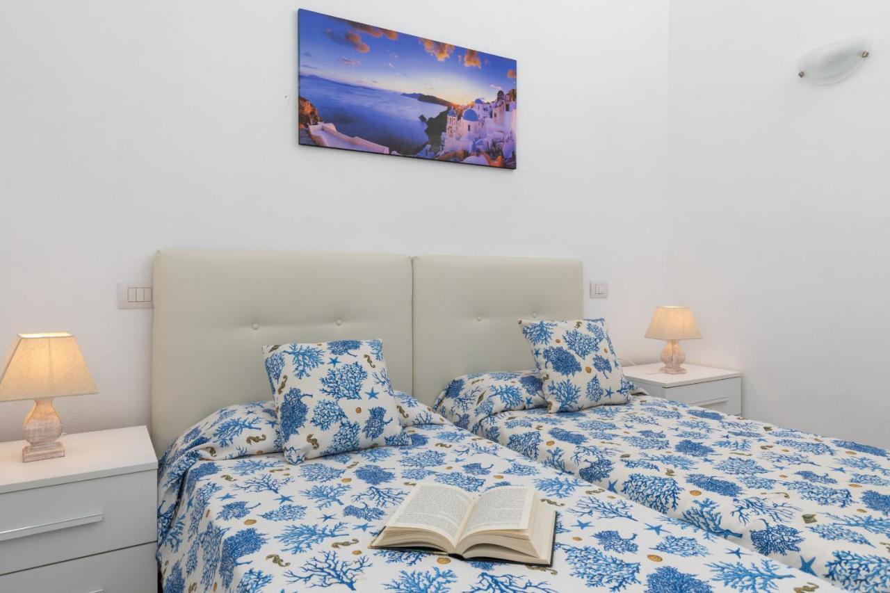 Anemone With Seaview Terrace By Wonderful Italy *